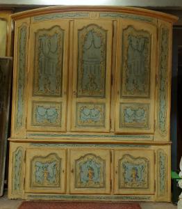 lib120 - lacquered and painted bookcase, 18th century, cm W 270 x H 313 x D 55